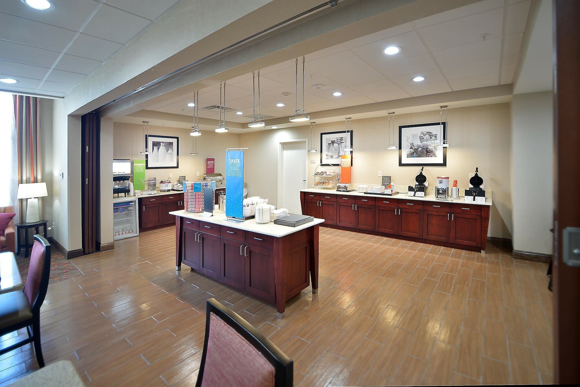Hampton Inn Opelousas Exterior foto